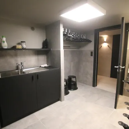 La Loge Aux Loups, Contemporaine Avec Piscine Interieure, Sauna, Local Skis Et Velos, A 100 M Du Villa *
