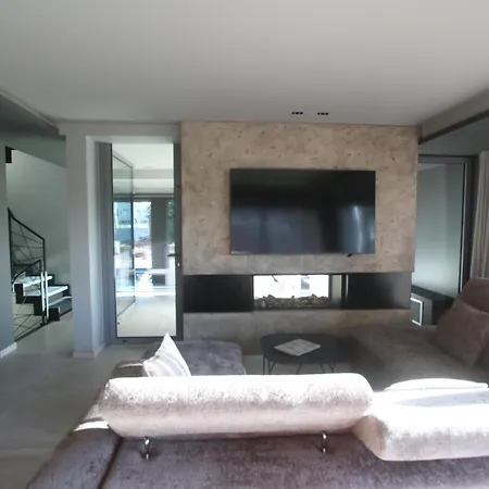 La Loge Aux Loups, Contemporaine Avec Piscine Interieure, Sauna, Local Skis Et Velos, A 100 M Du * Gerardmer