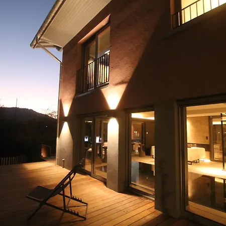 La Loge Aux Loups, Contemporaine Avec Piscine Interieure, Sauna, Local Skis Et Velos, A 100 M Du Villa