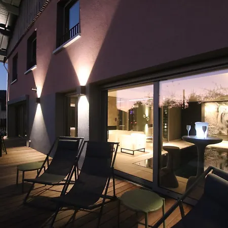 La Loge Aux Loups, Contemporaine Avec Piscine Interieure, Sauna, Local Skis Et Velos, A 100 M Du Villa