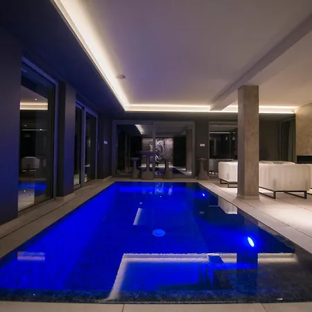 La Loge Aux Loups, Contemporaine Avec Piscine Interieure, Sauna, Local Skis Et Velos, A 100 M Du Gerardmer