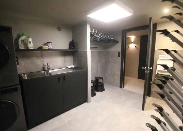 La Loge Aux Loups, A 100 M Du Lac, Piscine Interieure, Sauna, Cheminee, Local Skis Velos Vila *