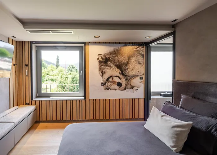 La Loge Aux Loups, A 100 M Du Lac, Piscine Interieure, Sauna, Cheminee, Local Skis Velos