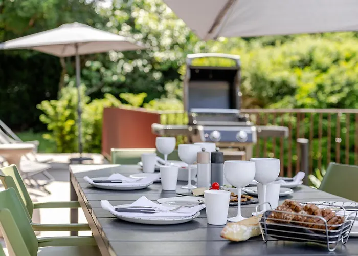 La Loge Aux Loups, A 100 M Du Lac, Piscine Interieure, Sauna, Cheminee, Local Skis Velos Vila